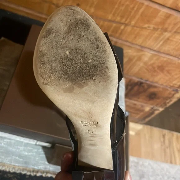 Gucci Black Patent Leather Heels - Picture 7 of 10